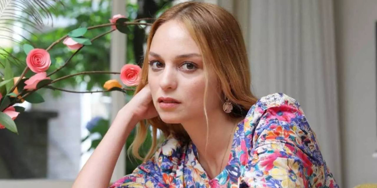 Nilperi Şahinkaya, annesine veda etti